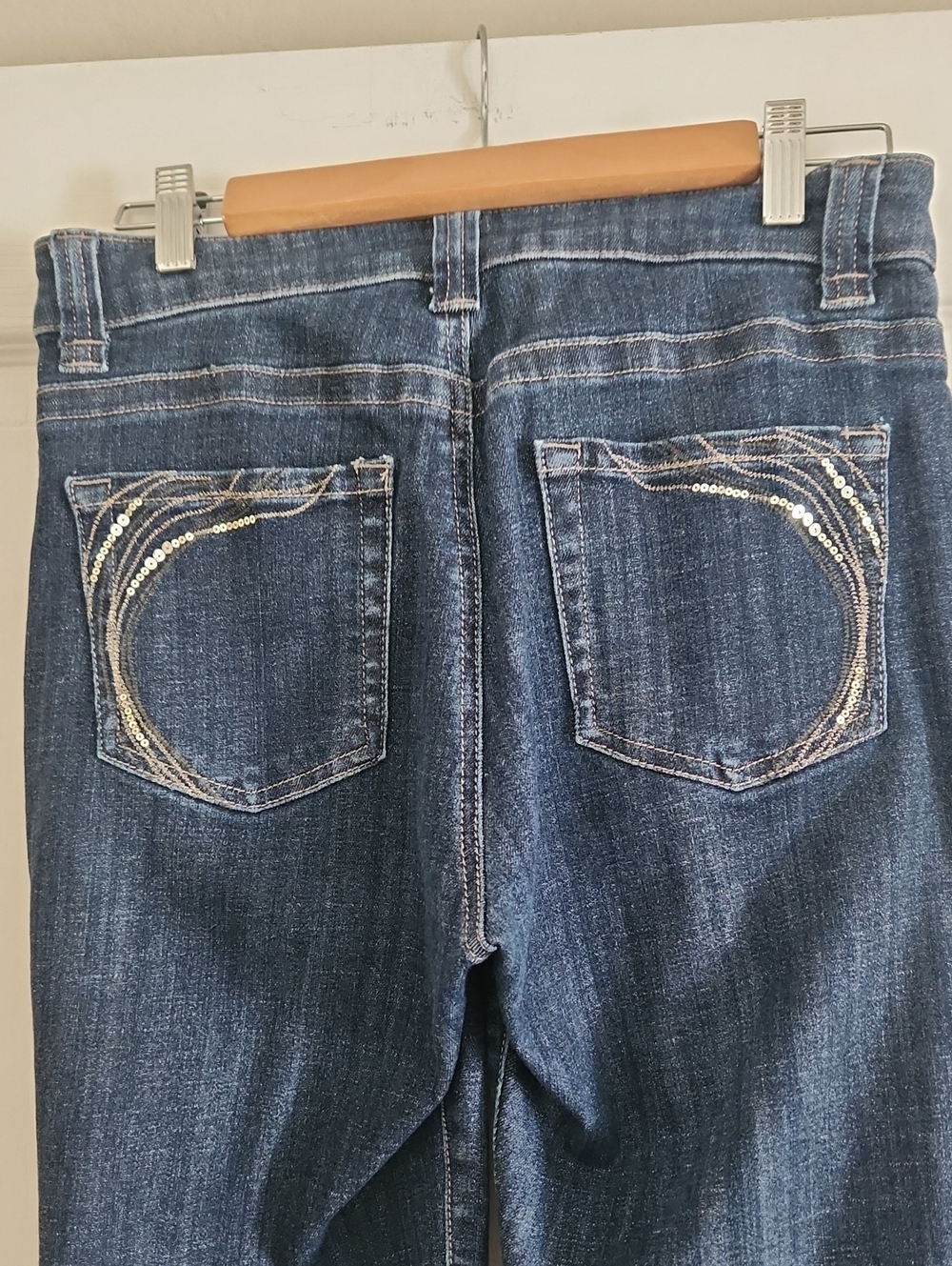 Lee Women’s Dark Blue Jeans with Sequin Pocket Accents